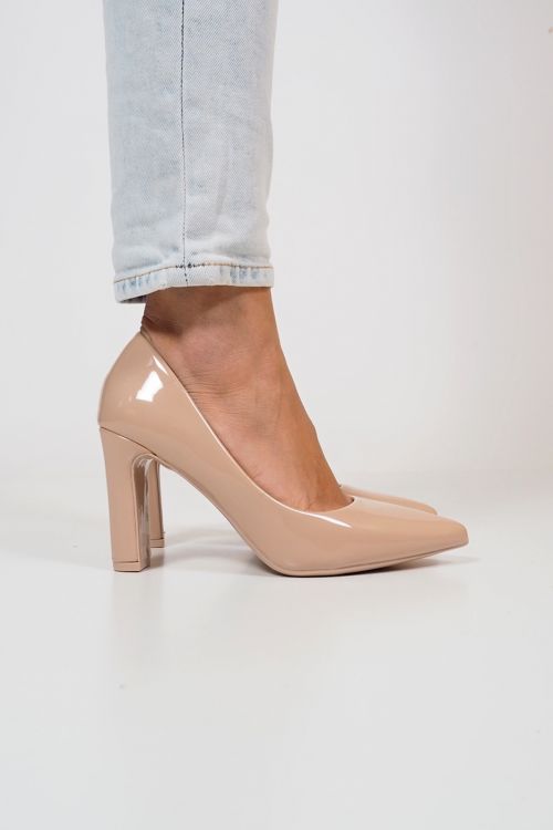 Square heel Pumps