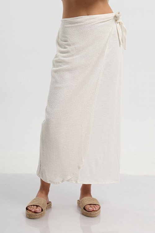 Μακριά φούστα με ζωνάκι στο πλάι