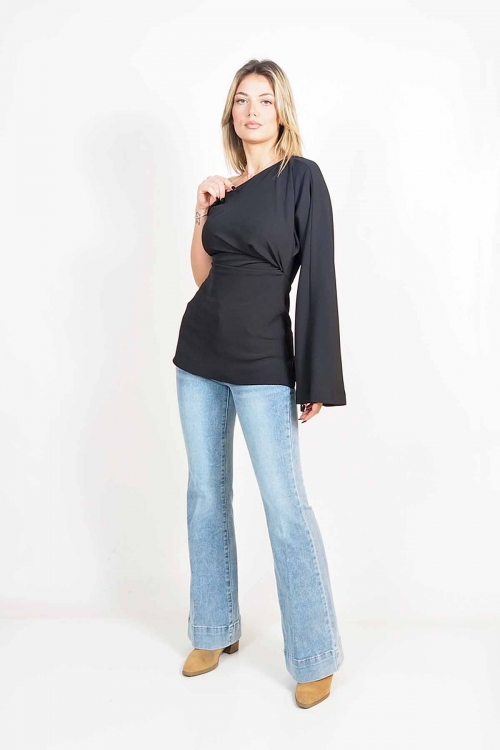 One shoulder top Clover