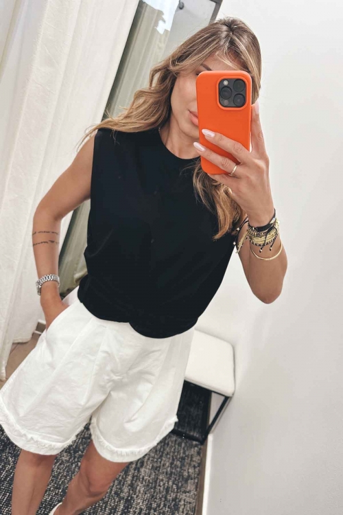 Sleeveless cotton top