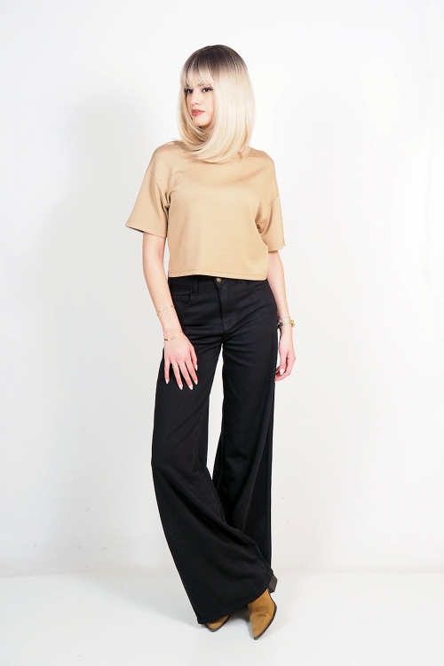 Soft round cut cropped top