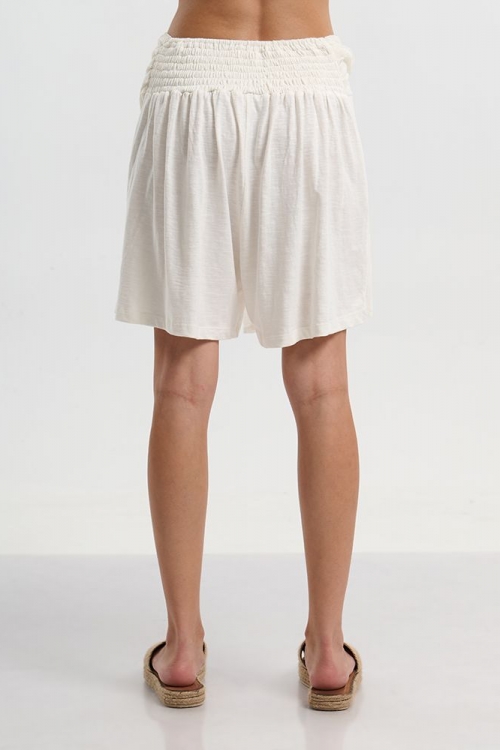 Σορτς με ενσωματωμένη ζώνη