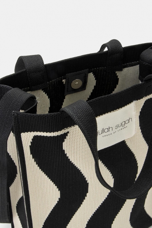 Two-tone bag with strap